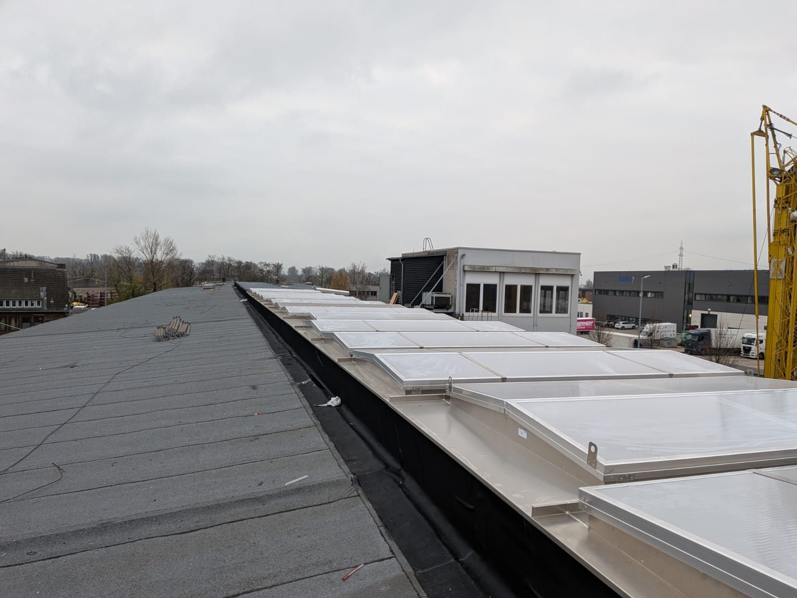 Lichtbandsanierung einer Industriehalle in Düsseldorf